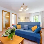Villa-piedralaves-amatalasvinas-piscina-4 Viviendas פיידרלבס