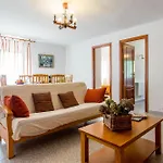 Villa-piedralaves-amatalasvinas-piscina-4 Viviendas פיידרלבס