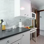 Holiday home Villa-piedralaves-amatalasvinas-piscina-4 Viviendas