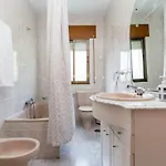 Holiday home Villa-piedralaves-amatalasvinas-piscina-4 Viviendas