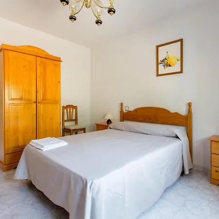 בית נופש Villa-piedralaves-amatalasvinas-piscina-4 Viviendas *