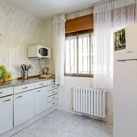 בית נופש Villa-piedralaves-amatalasvinas-piscina-4 Viviendas *