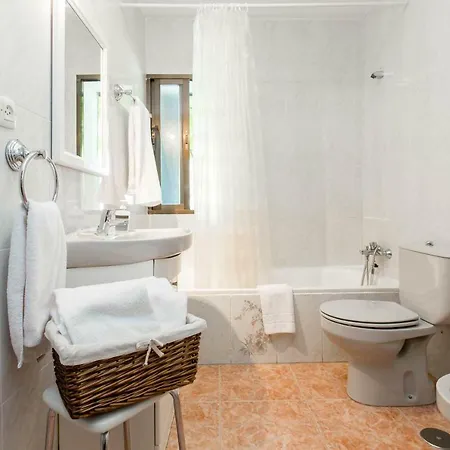 Villa-piedralaves-amatalasvinas-piscina-4 Viviendas בית נופש