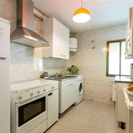 Villa-piedralaves-amatalasvinas-piscina-4 Viviendas * פיידרלבס