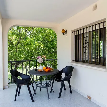 בית נופש Villa-piedralaves-amatalasvinas-piscina-4 Viviendas