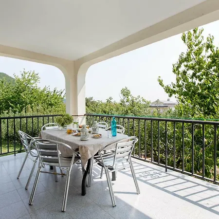 Ferienhaus Villa-piedralaves-amatalasvinas-piscina-4 Viviendas