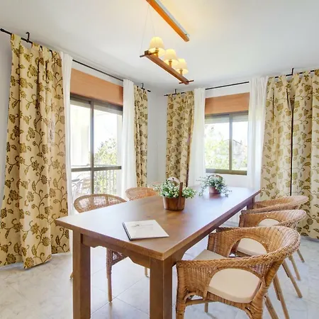 Villa-piedralaves-amatalasvinas-piscina-4 Viviendas בית נופש פיידרלבס