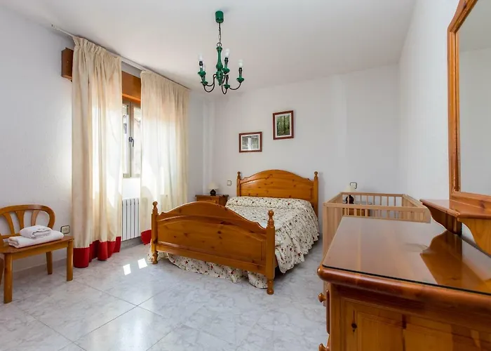 Villa-piedralaves-amatalasvinas-piscina-4 Viviendas Пьедралавес