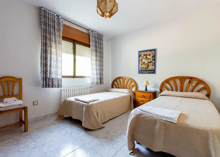 Дом отдыха Villa-piedralaves-amatalasvinas-piscina-4 Viviendas