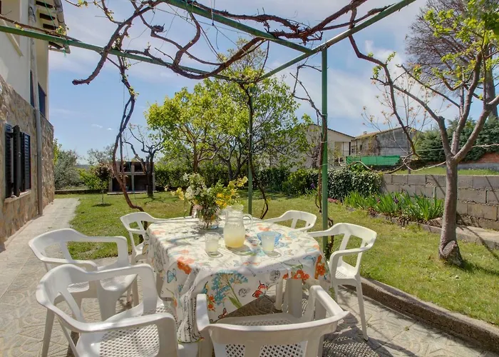 Villa-piedralaves-amatalasvinas-piscina-4 Viviendas *